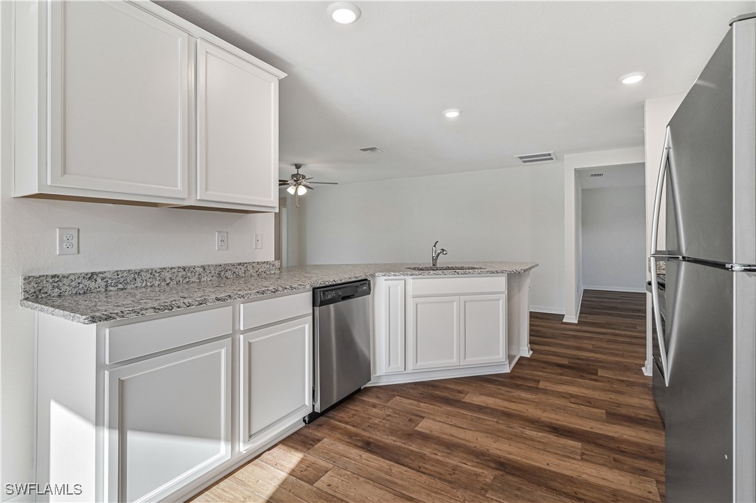 3 Bed SingleFamilyResidence for Sale in Immokalee, FL — photo 9