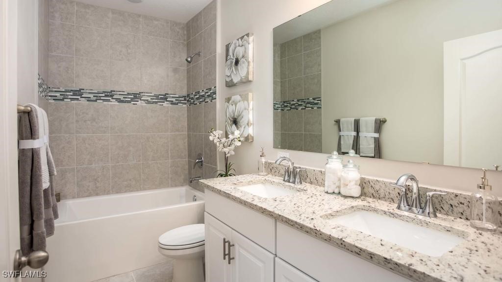 4 Bed SingleFamilyResidence for Sale in Lehigh Acres, FL — photo 9