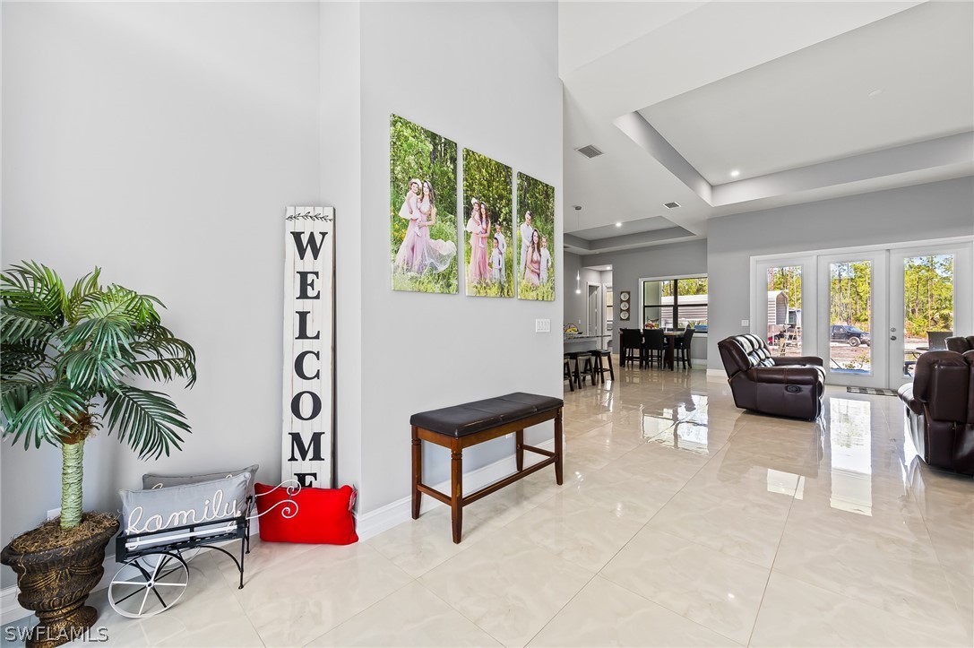 4 Bed SingleFamilyResidence for Sale in Naples, photo 9
