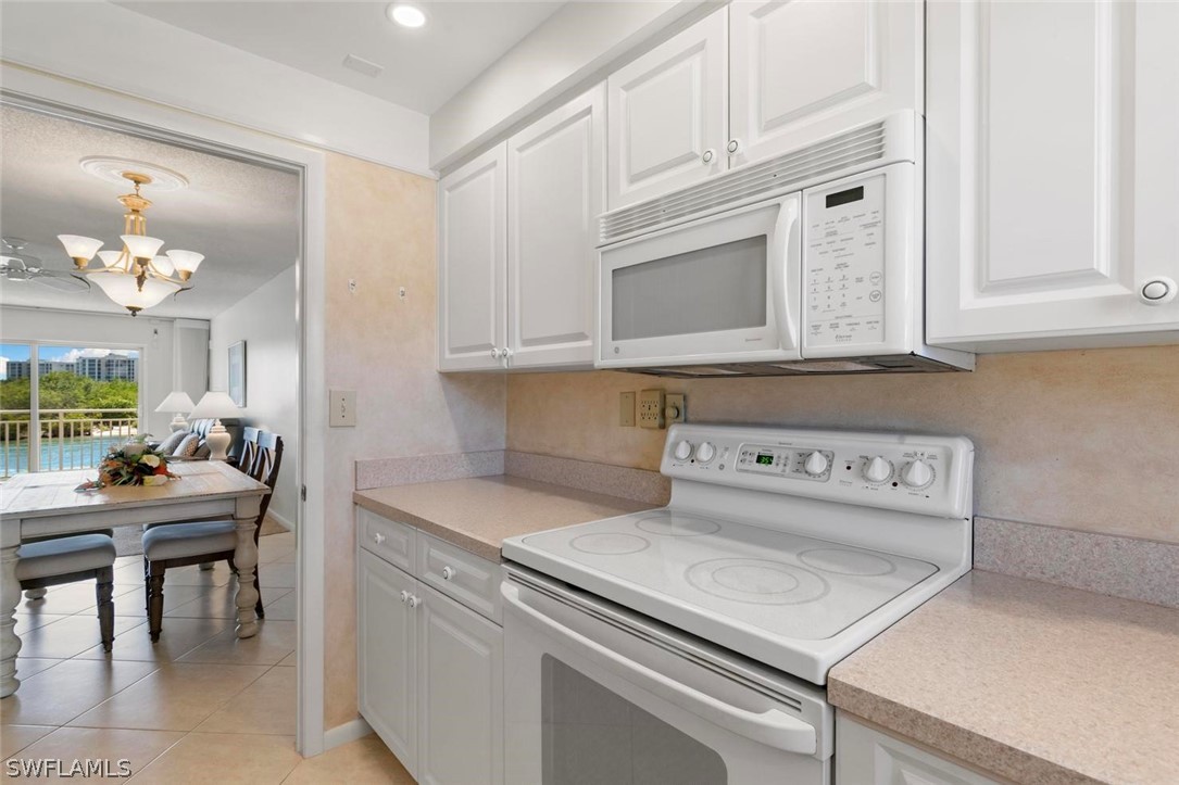 2 Bed Waterfront Home for Sale in Marco Island, FL, $425,000 — photo 9
