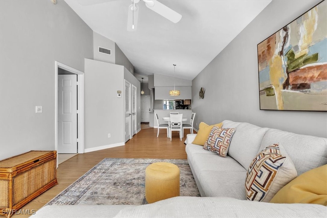 2 Bed Condominium for Sale in Twelve Oaks, photo 9