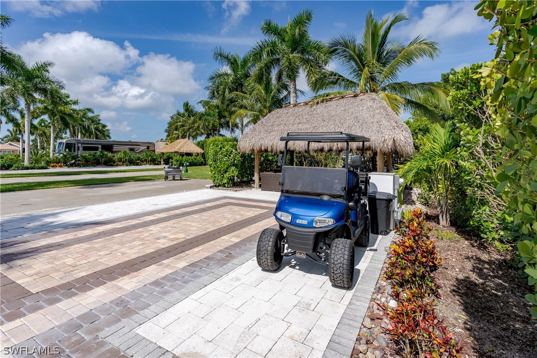 Waterfront Home for Sale in Naples, photo 9