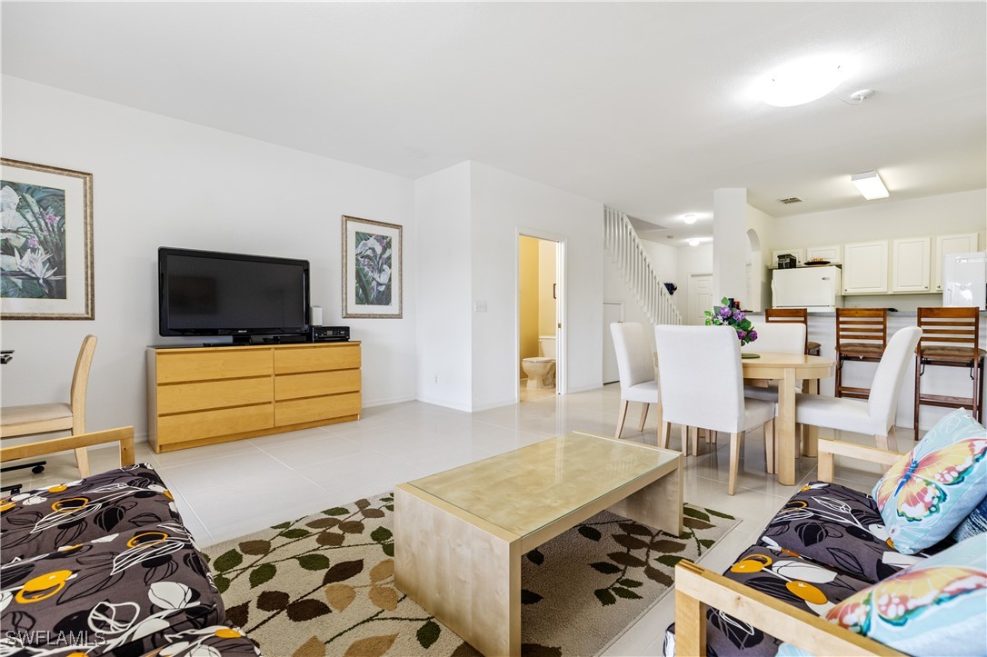 2 Bed Waterfront Home for Sale in Fort Myers, photo 9