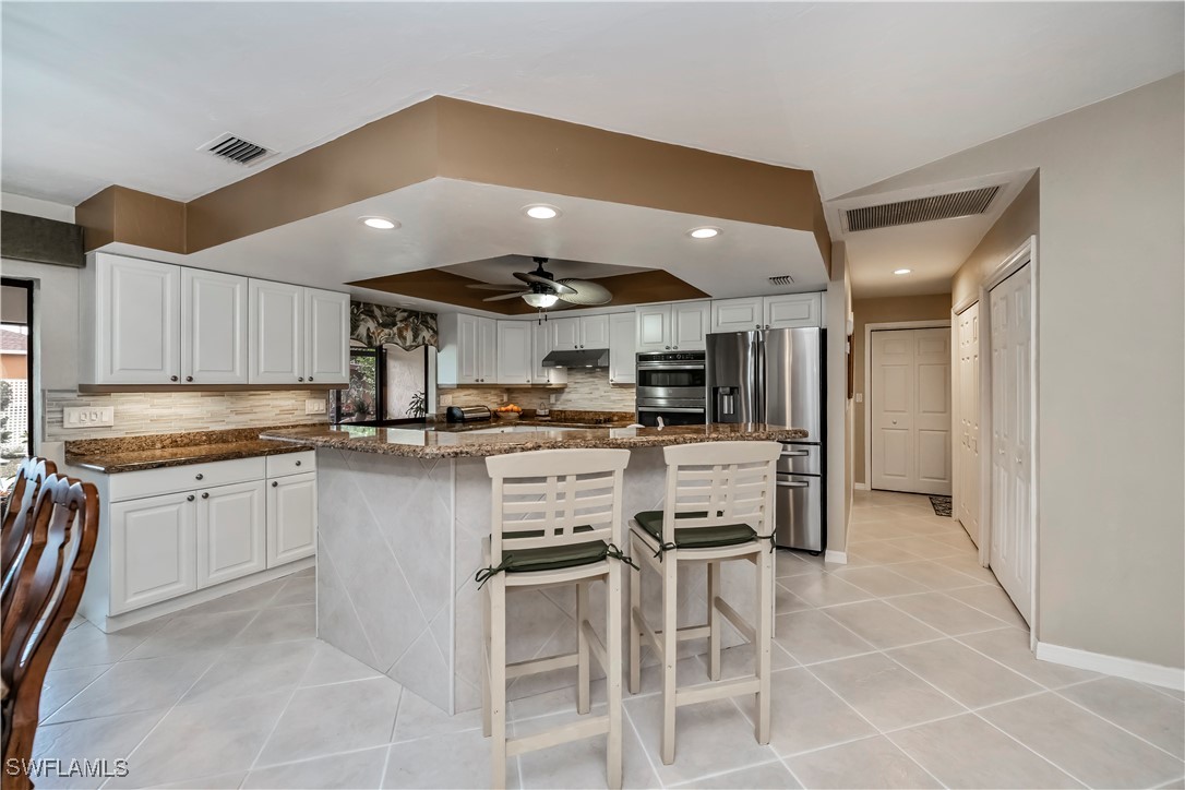 2 Bed SingleFamilyResidence for Sale in Cape Coral, FL — photo 9