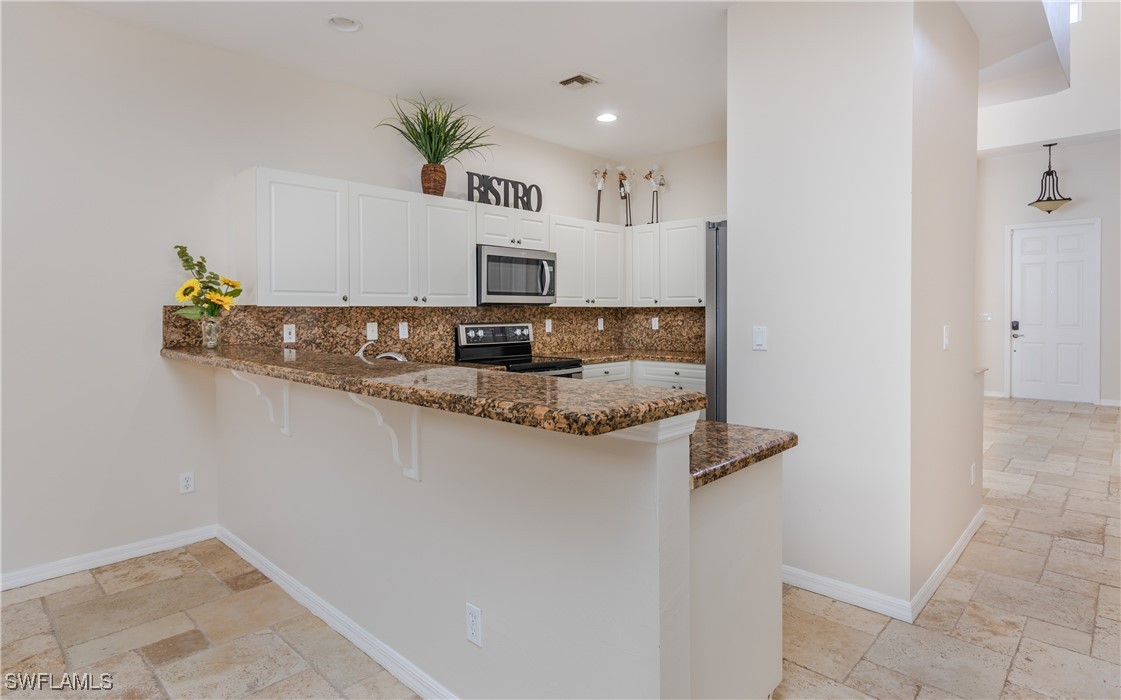 3 Bed SingleFamilyResidence for Sale in Estero, FL, $409,000 — photo 9