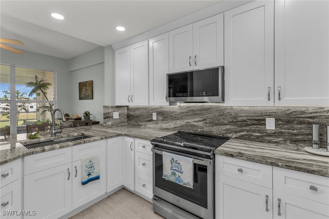 2 Bed Waterfront Home for Sale in Sunrise Cay, FL, $399,000 — photo 9