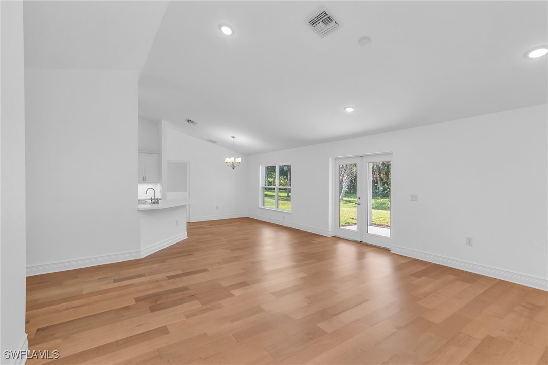 4 Bed SingleFamilyResidence for Sale in Deep Creek, FL — photo 9