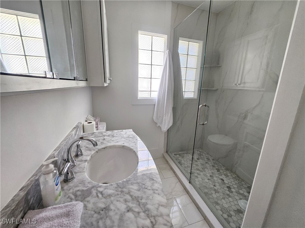 2 Bed SingleFamilyResidence for Sale in Rusty Pelican, photo 9