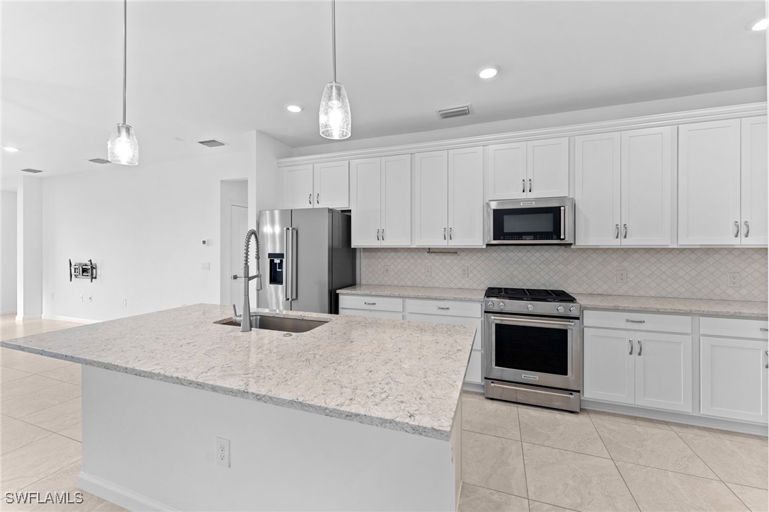 3 Bed Waterfront Home for Sale in Manatee Cove, FL, $545,000 — photo 9
