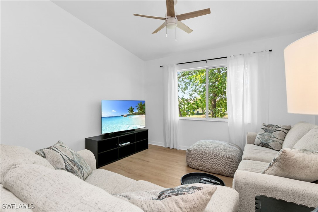 2 Bed Condominium for Sale in Naples, photo 9
