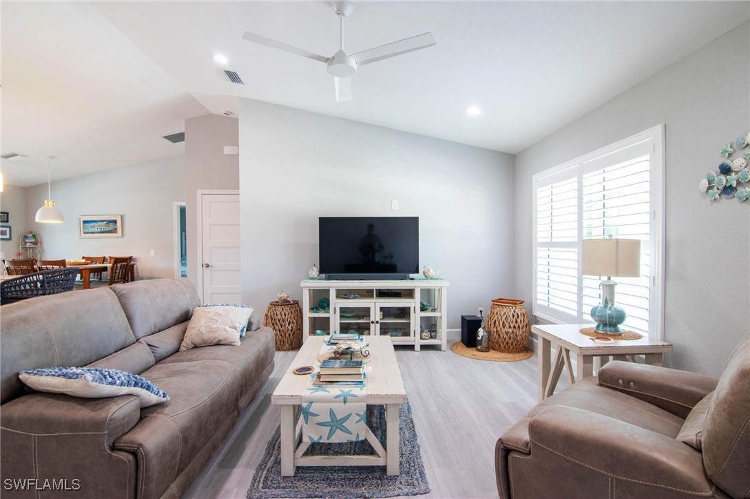 3 Bed Pool Home for Sale in East Englewood, photo 9