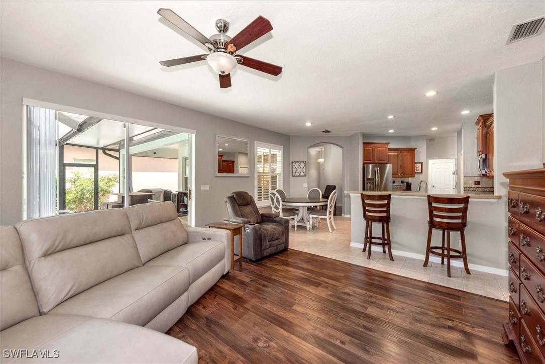 4 Bed Pool Home for Sale in Stoneybrook, photo 9