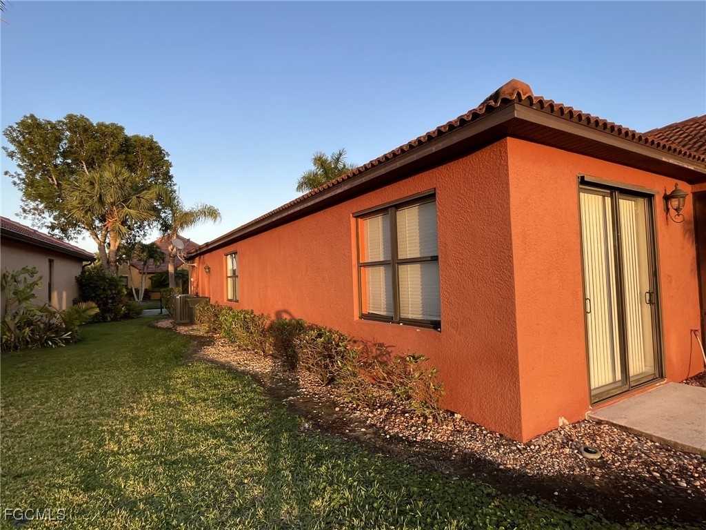 4 Bed Waterfront Home for Sale in Fort Myers, FL, $364,000 — photo 9