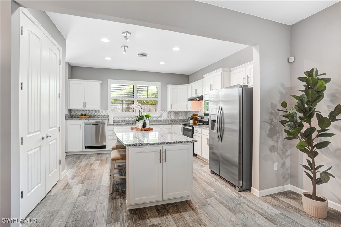 3 Bed SingleFamilyResidence for Sale in Corkscrew Shores, FL — photo 9