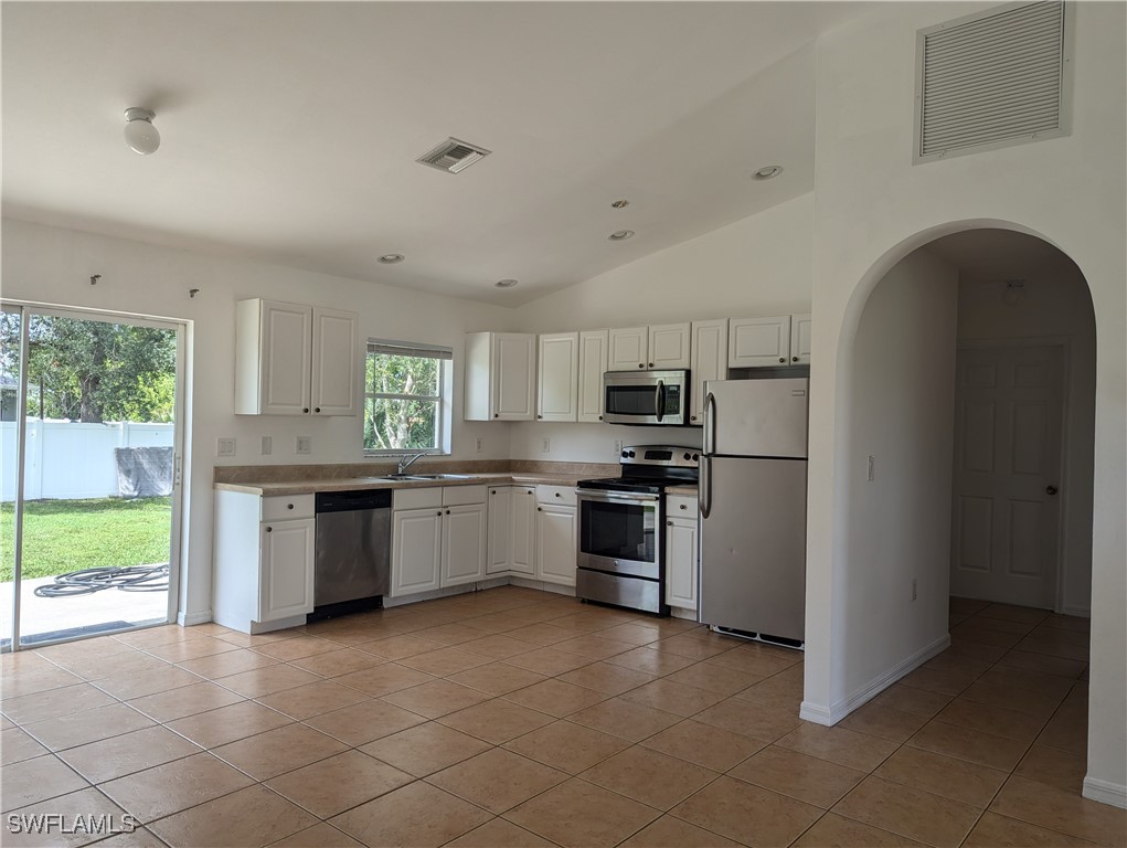4 Bed SingleFamilyResidence for Sale in Cape Coral, FL — photo 9