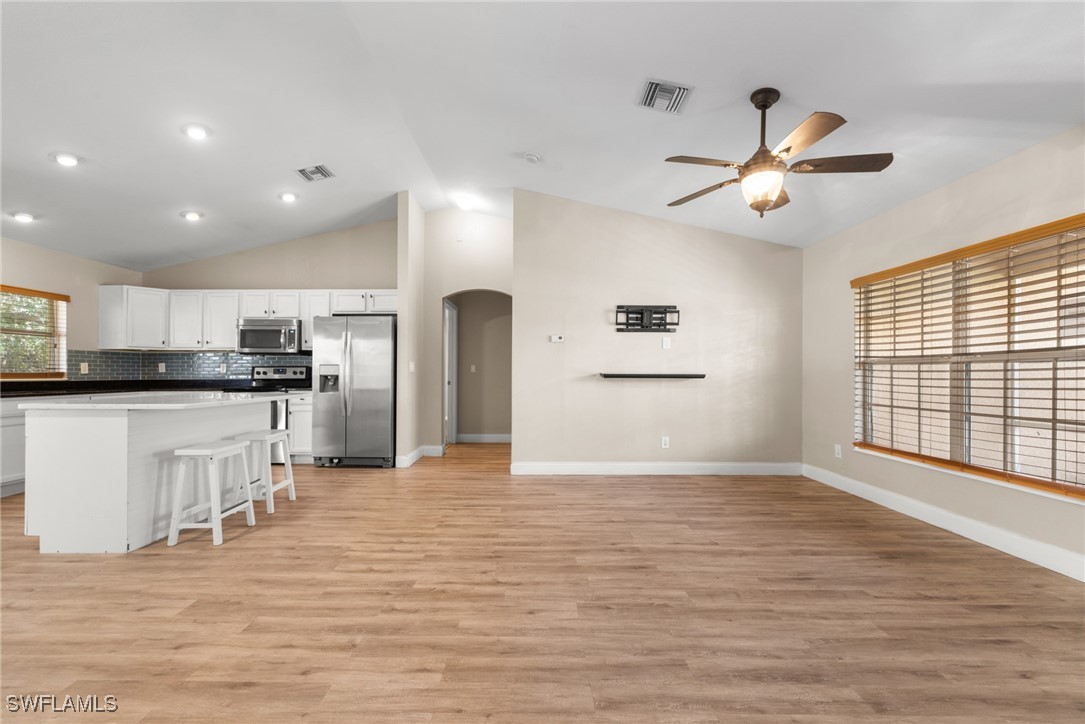 3 Bed SingleFamilyResidence for Sale in Fort Myers, FL — photo 9
