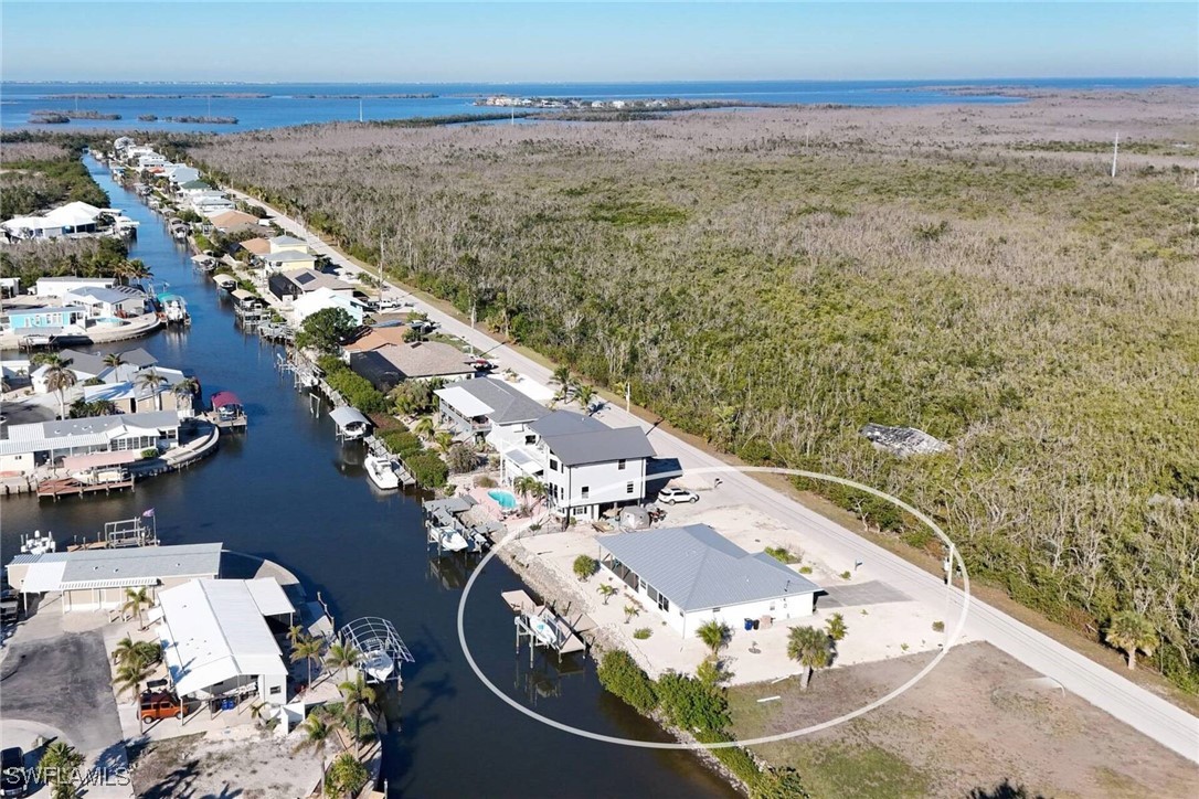 3 Bed Waterfront Home for Sale in Galt Island Shores, FL — photo 9