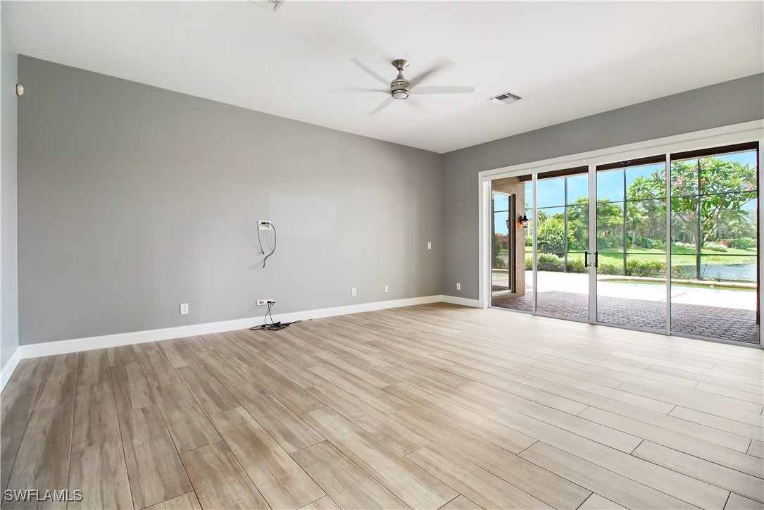 5 Bed Pool Home for Sale in Saturnia Lakes, photo 9