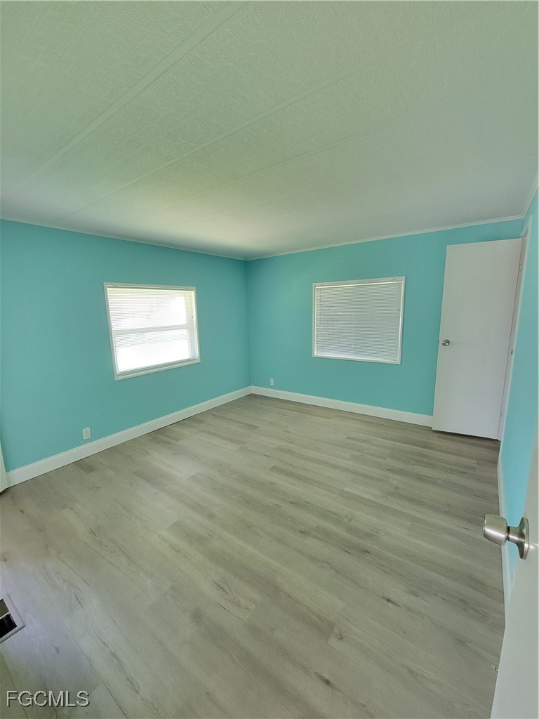 2 Bed ManufacturedHome for Sale in Old Bridge Village, FL — photo 9