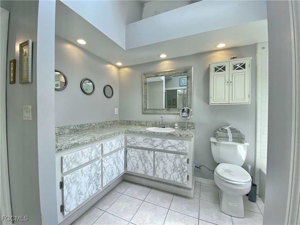3 Bed SingleFamilyResidence for Sale in Lehigh Acres, FL — photo 9