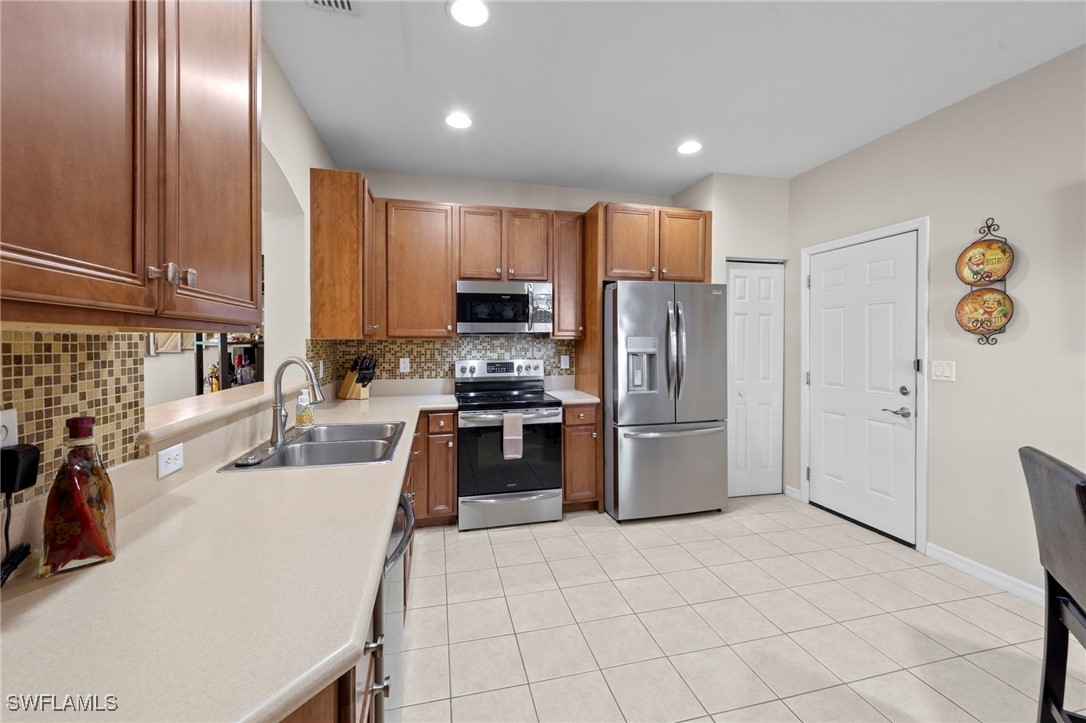 3 Bed Waterfront Home for Sale in Fort Myers, FL, $312,500 — photo 9