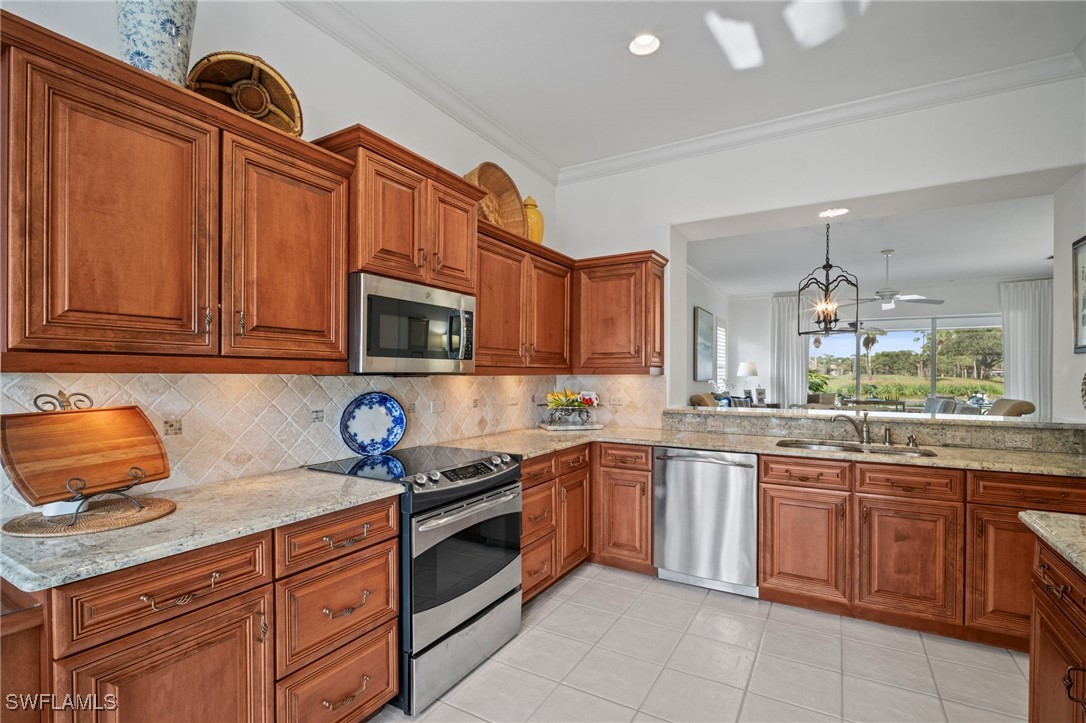 3 Bed SingleFamilyResidence for Sale in Naples, photo 9