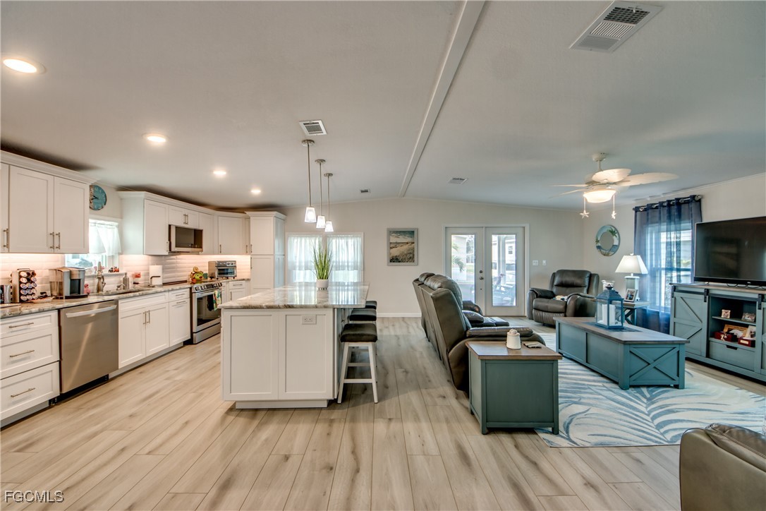 2 Bed ManufacturedHome for Sale in Pine Island Cove, FL — photo 9