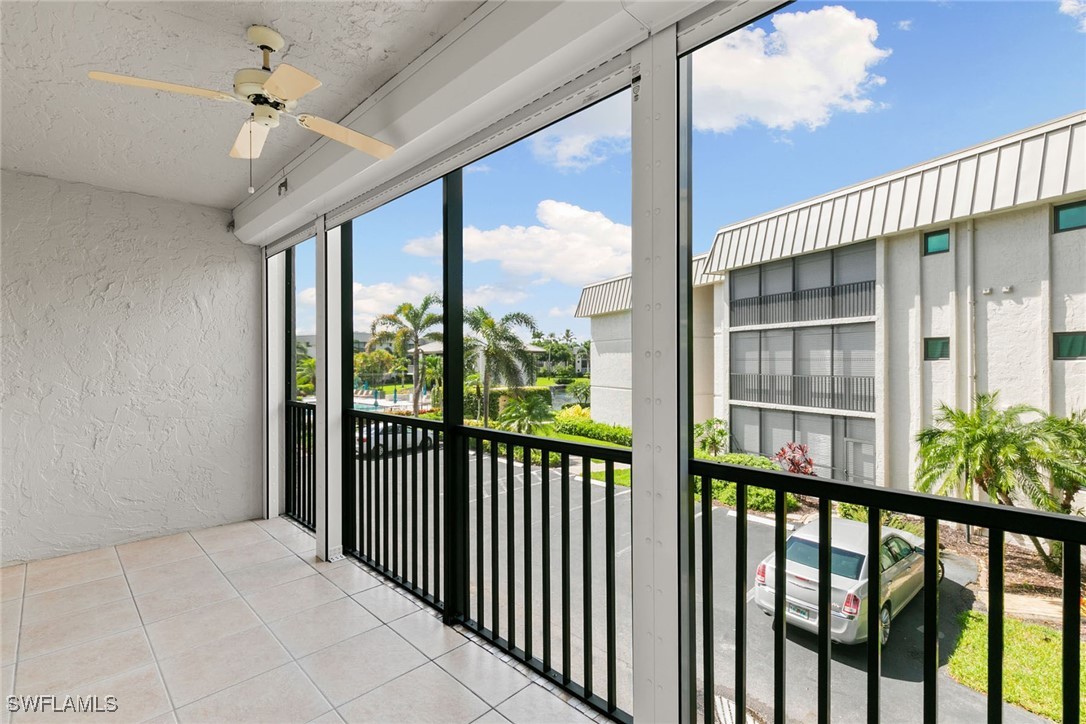 1 Bed Condominium for Sale in Naples, FL, $275,000 — photo 9
