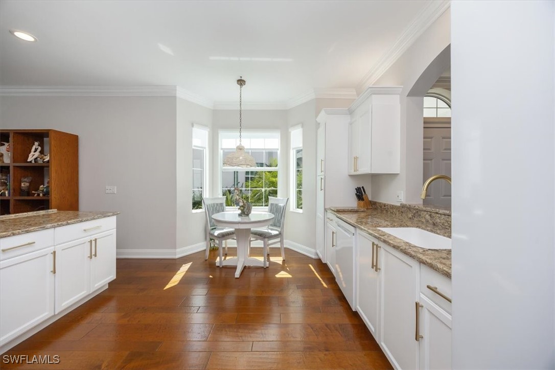 2 Bed Condominium for Sale in Naples, photo 9
