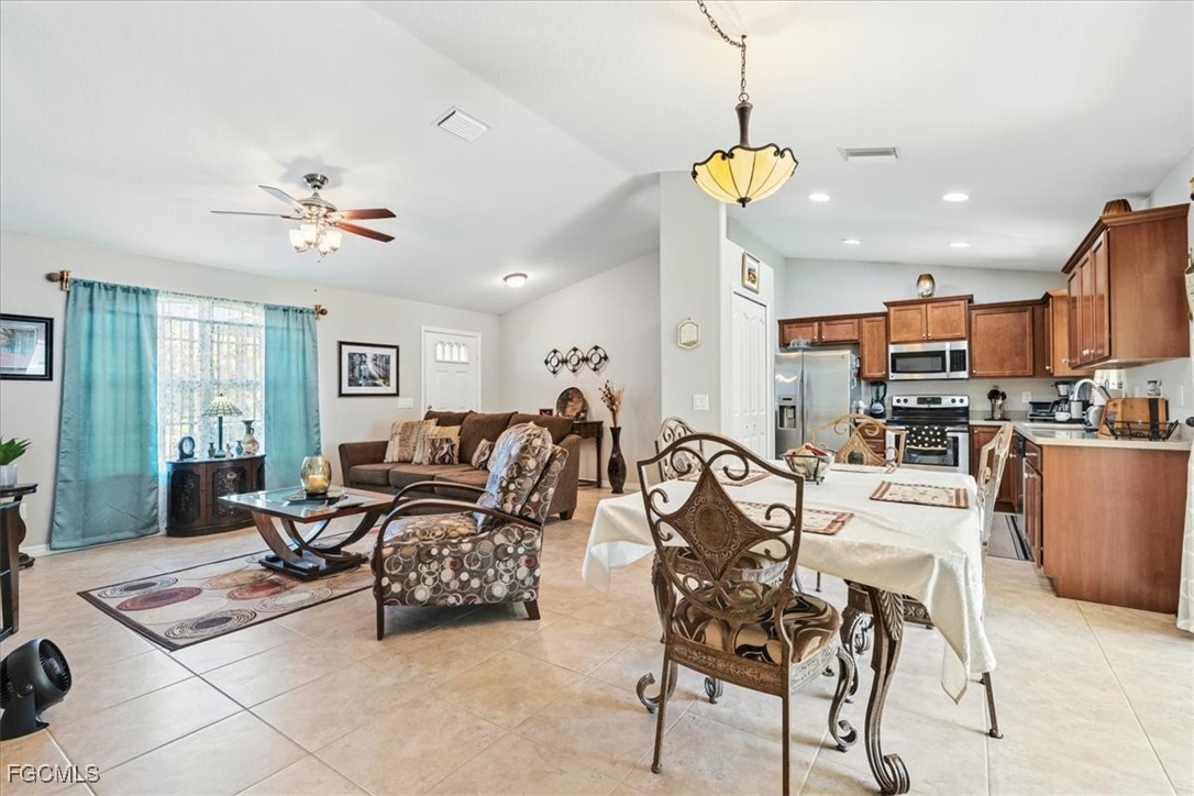 3 Bed SingleFamilyResidence for Sale in North Port, photo 9