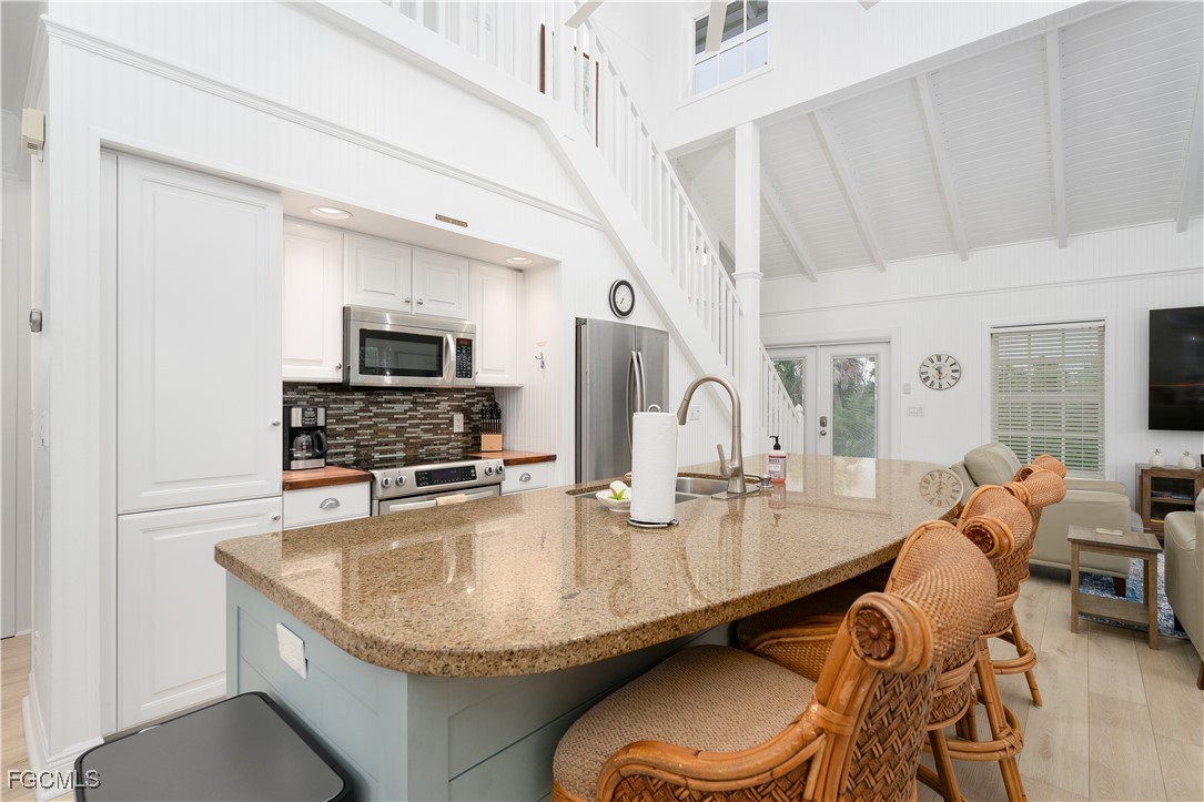 3 Bed Waterfront Home for Sale in Bokeelia, photo 9