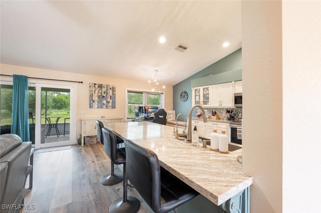 3 Bed SingleFamilyResidence for Sale in Naples, photo 9