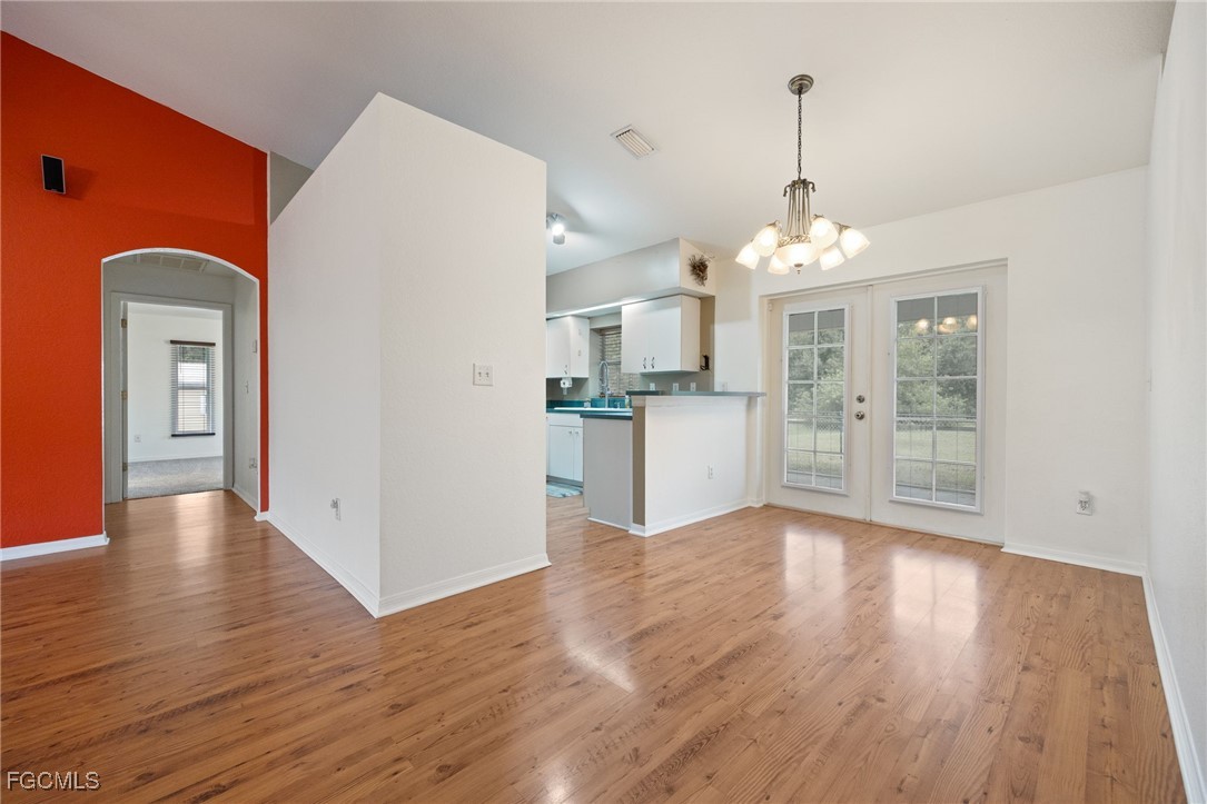 3 Bed SingleFamilyResidence for Sale in Horseshoe Acres, photo 9