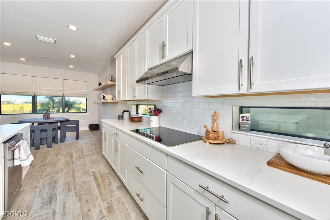 4 Bed SingleFamilyResidence for Sale in Estero, photo 9