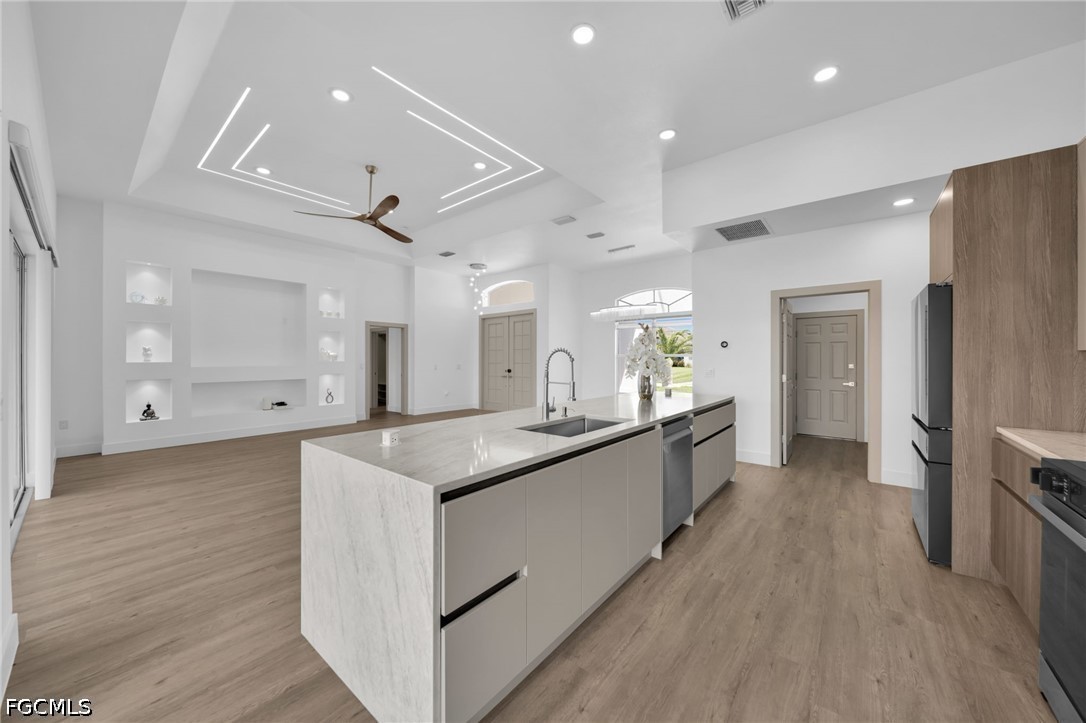 3 Bed SingleFamilyResidence for Sale in Cape Coral, photo 9