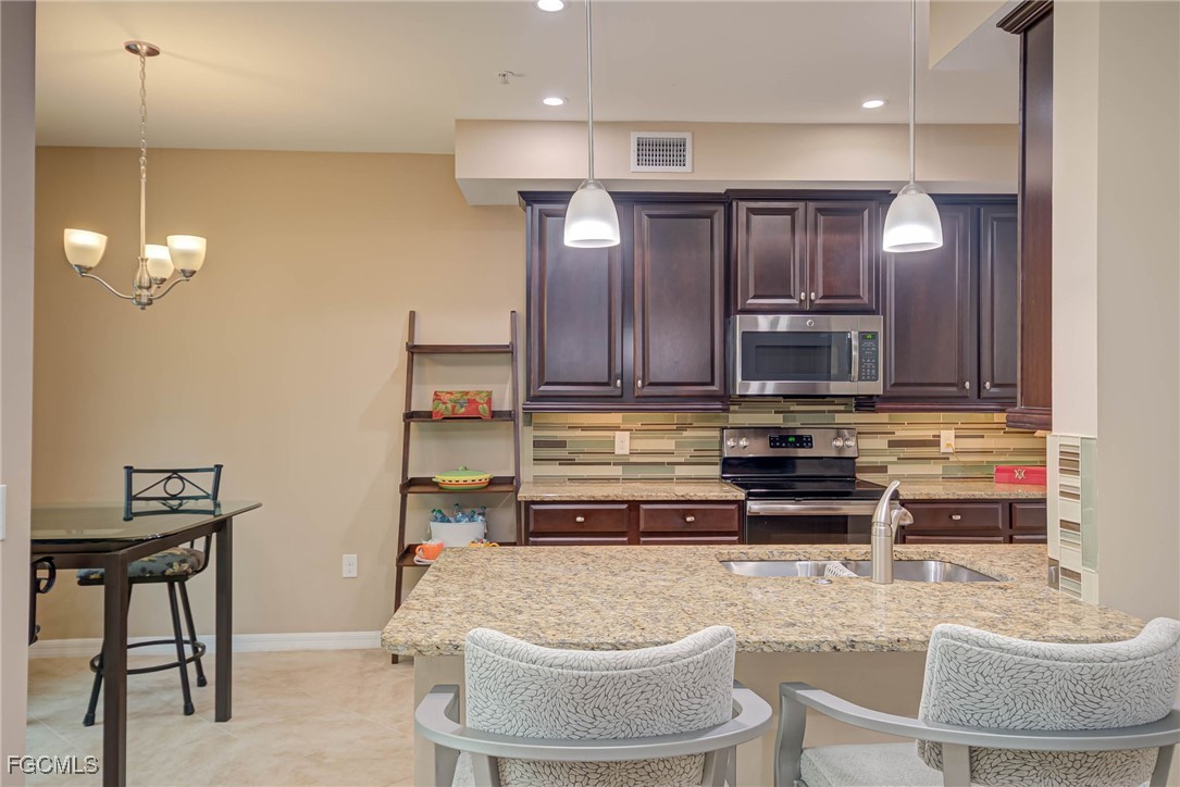 2 Bed Condominium for Sale in Sorrento, photo 9
