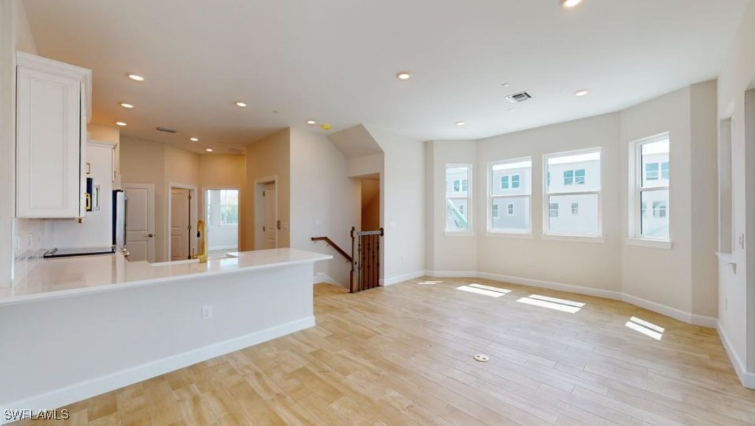 4 Bed Condominium for Sale in Seahaven, photo 9