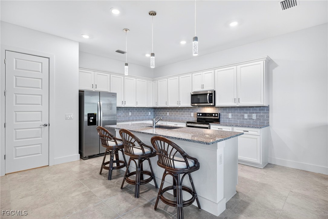 5 Bed Waterfront Home for Sale in Avalon Park, photo 9