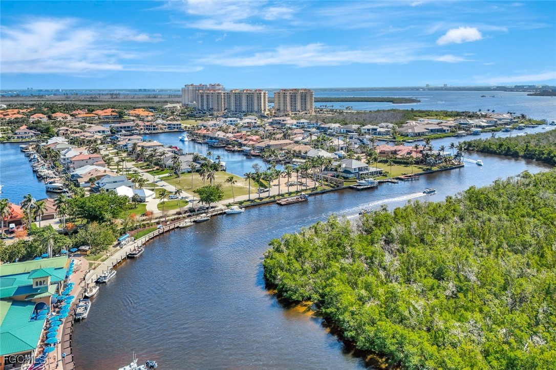 3 Bed Waterfront Home for Sale in Cape Coral, photo 9