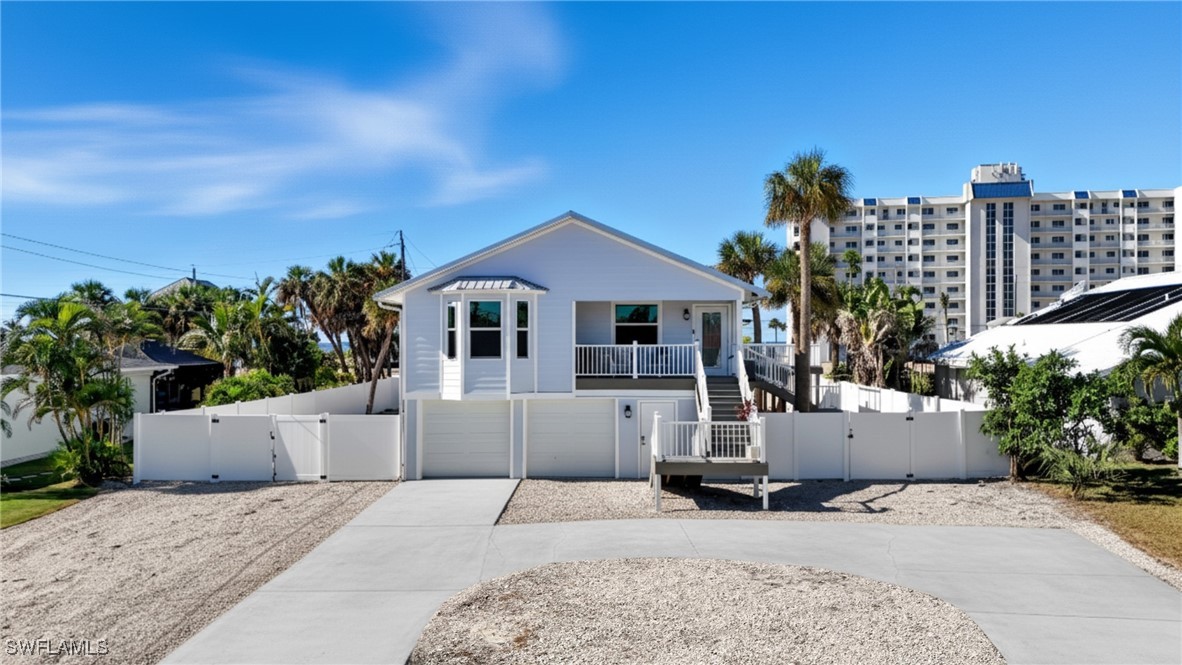 3 Bed Pool Home for Sale in Laguna Shores, photo 9