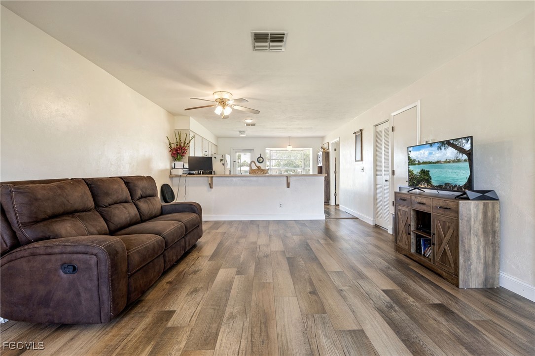 2 Bed Duplex for Sale in Parkwood Villas, FL, $160,000 — photo 9