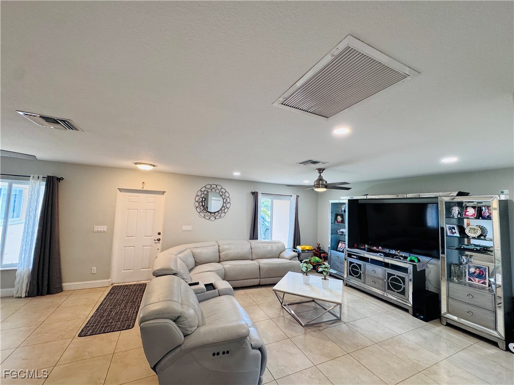 3 Bed SingleFamilyResidence for Sale in Cape Coral, FL — photo 9