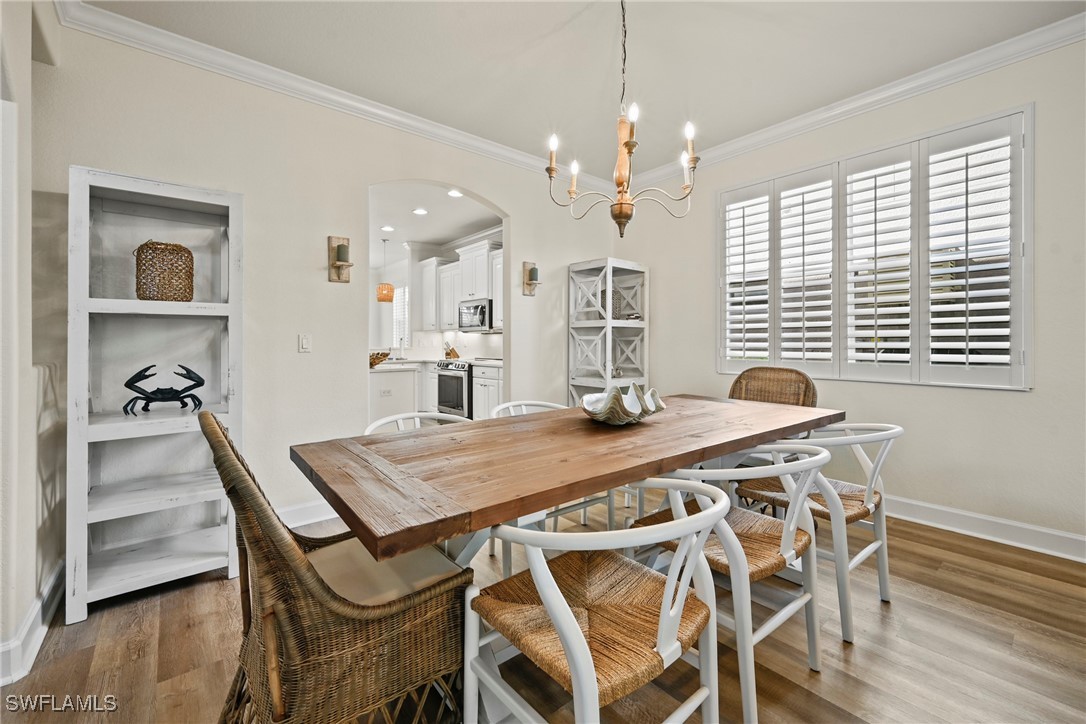 5 Bed Pool Home for Sale in Bella Terra, photo 9