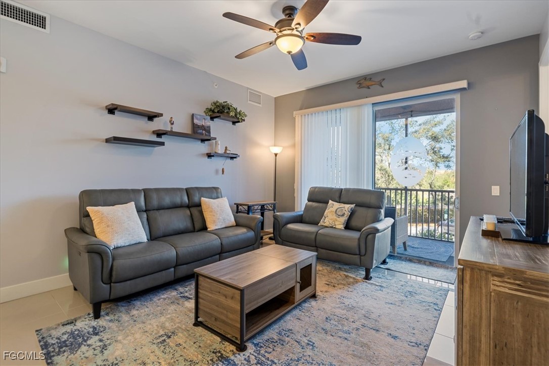 2 Bed Condominium for Sale in Royal Pointe, photo 9