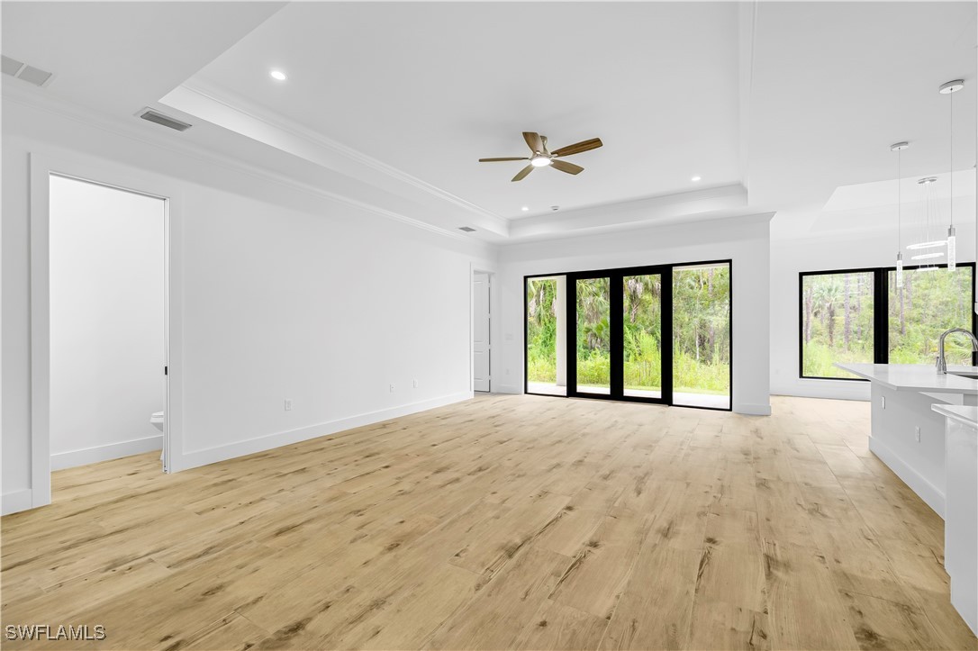 3 Bed SingleFamilyResidence for Sale in Naples, FL, $649,900 — photo 9