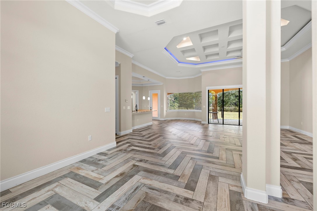 3 Bed SingleFamilyResidence for Sale in Lehigh Acres, photo 9