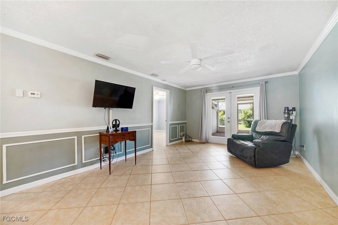 2 Bed Condominium for Sale in Cape Coral, photo 9
