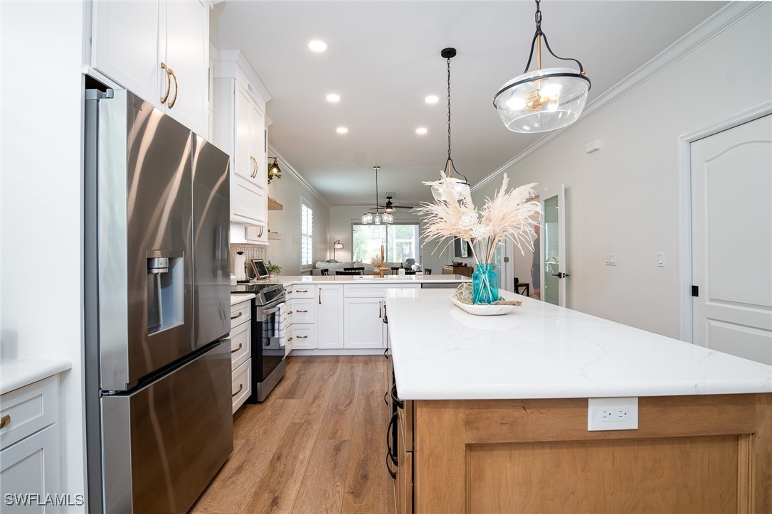 2 Bed Waterfront Home for Sale in Stoneybrook, FL — photo 9