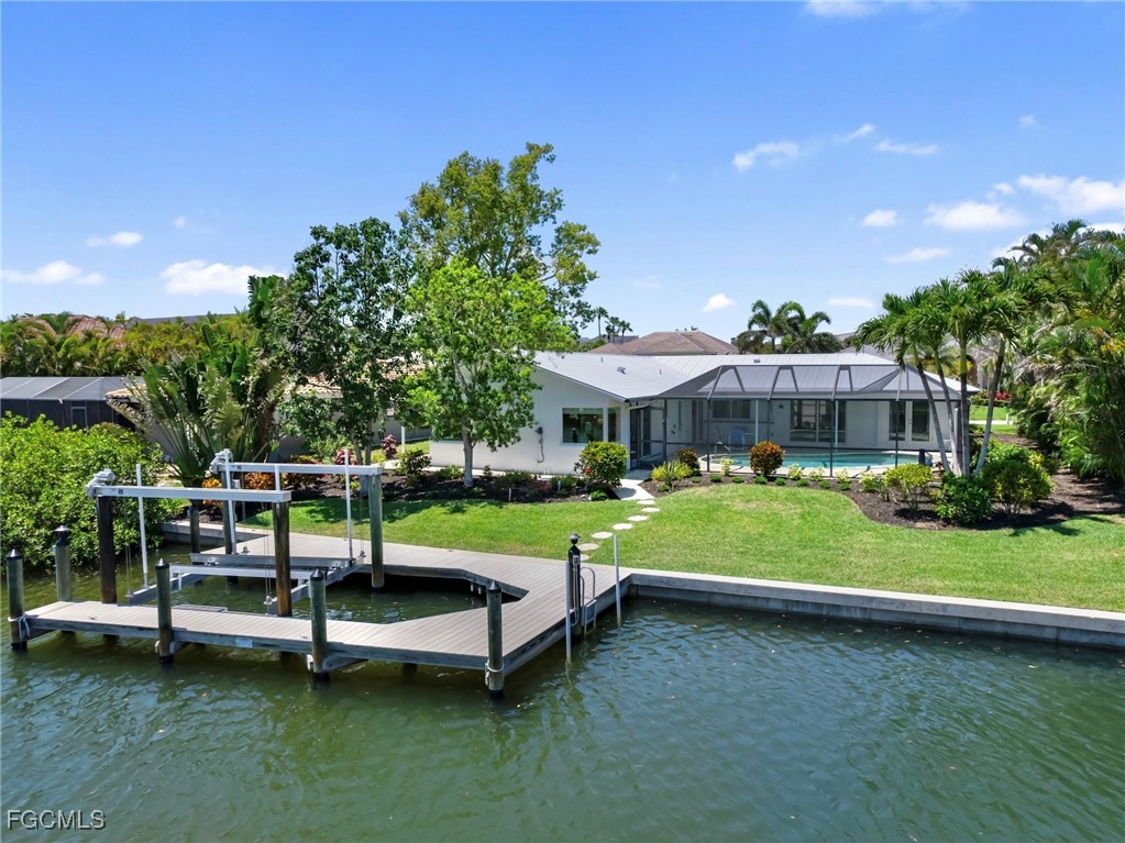 3 Bed Pool Home for Sale in Palm Acres, photo 9