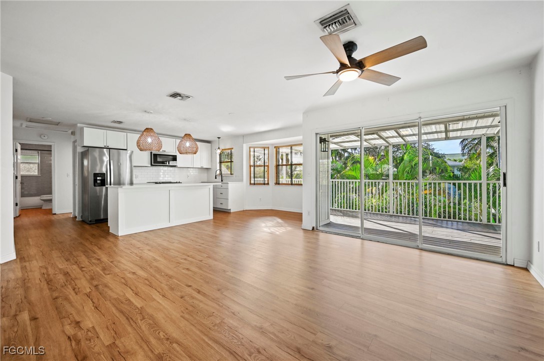 5 Bed Waterfront Home for Sale in Avion Park, photo 9
